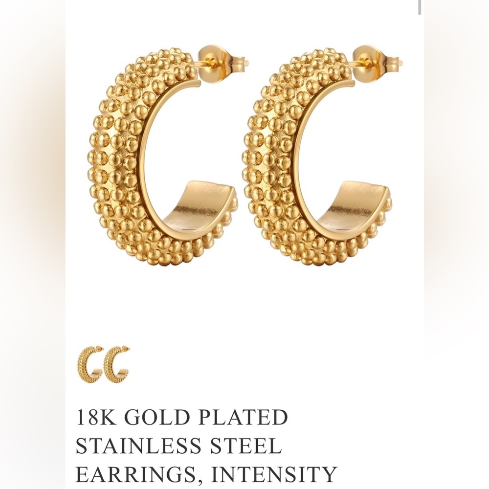 18K GOLD PLATED EARRINGS !